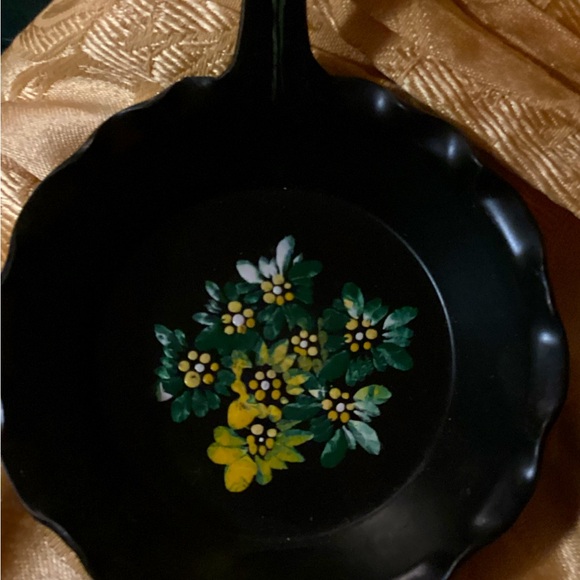 Vintage Other - 🇩🇪 OOAK FORGED SKILLET & Hand Painted EDELWEISS VINTAGE BEAUTY MCM